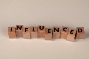 expand online marketing influence hub